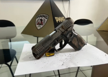 Suspeito de matar mulher trans a tiros em apartamento é preso em Divinópolis