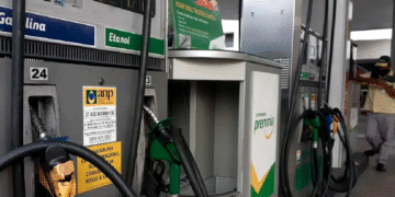 Posto de Formiga é autuado por irregularidades em combustíveis