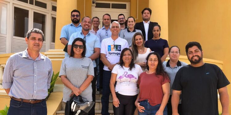 SINTRAMFOR participa de reunião com Executivo sobre mudanças no vale-alimentação