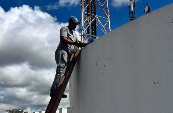 Prefeitura de Formiga realiza manutenção da iluminação do Cristo