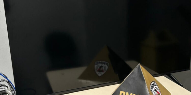 Polícia Militar recupera televisão furtada e prende dois suspeitos em Formiga