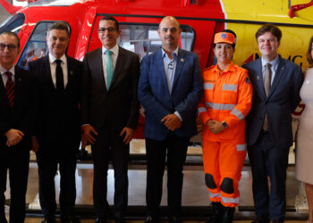 Governo de Minas entrega novo helicóptero ao Corpo de Bombeiros