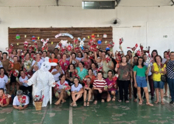 Grupo Viva Mulher celebra Páscoa com entrega de ovos de chocolate