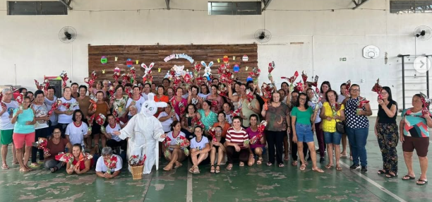 Grupo Viva Mulher celebra Páscoa com entrega de ovos de chocolate