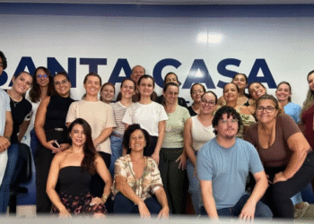 Enfermeira de Córrego Fundo participa de encontro regional do programa federal e-Planifica