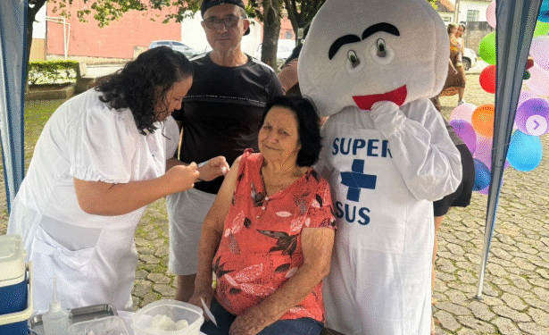 Dia D de vacinação contra a influenza mobiliza população em Córrego Fundo