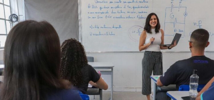 Governo de Minas anuncia resultado definitivo e homologação de carreiras do Concurso Público da Educação