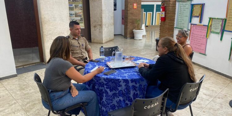 Reunião define diretrizes de segurança e logística para festival gastronômico em Arcos