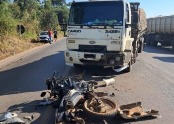 Motociclista de 24 anos morre após realizar ultrapassagem proibida na BR-354 em Iguatama